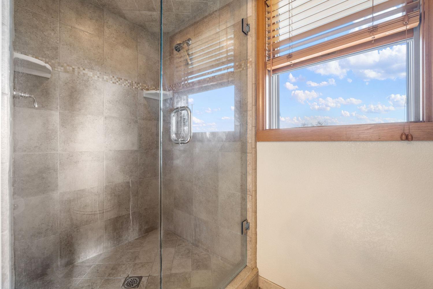 Detail Gallery Image 32 of 61 For 19909 E Comstock Road, Linden,  CA 95236 - 3 Beds | 3 Baths