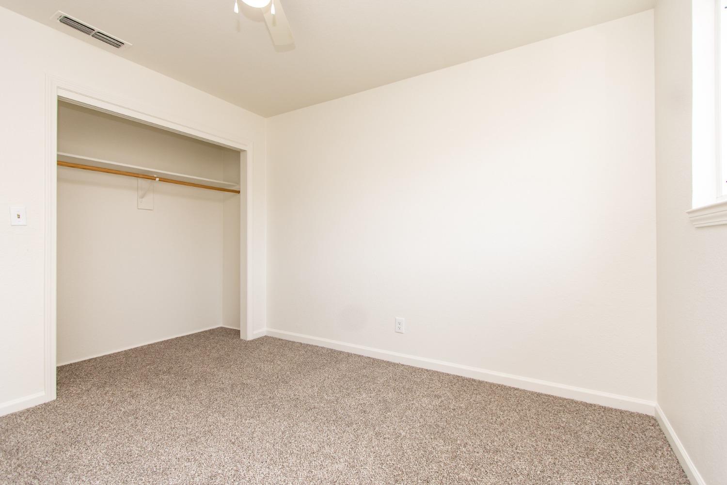 Detail Gallery Image 12 of 41 For 1860 Asbury Ct, Turlock,  CA 95382 - – Beds | – Baths