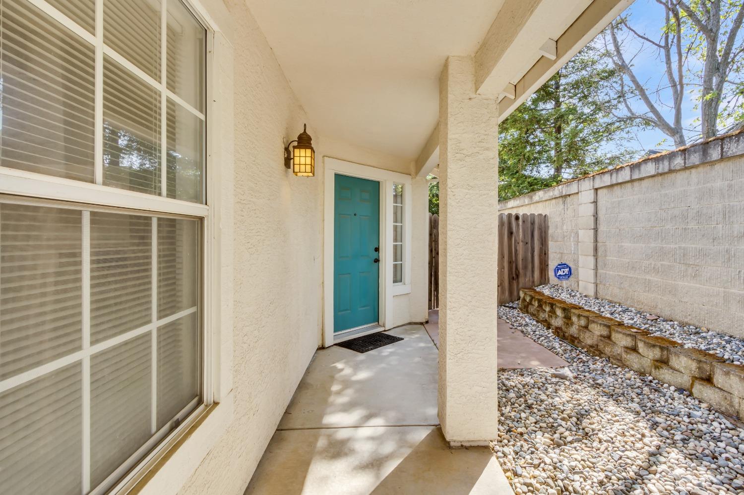 Detail Gallery Image 3 of 36 For 3729 Black Eagle Dr, Antelope,  CA 95843 - 4 Beds | 2 Baths