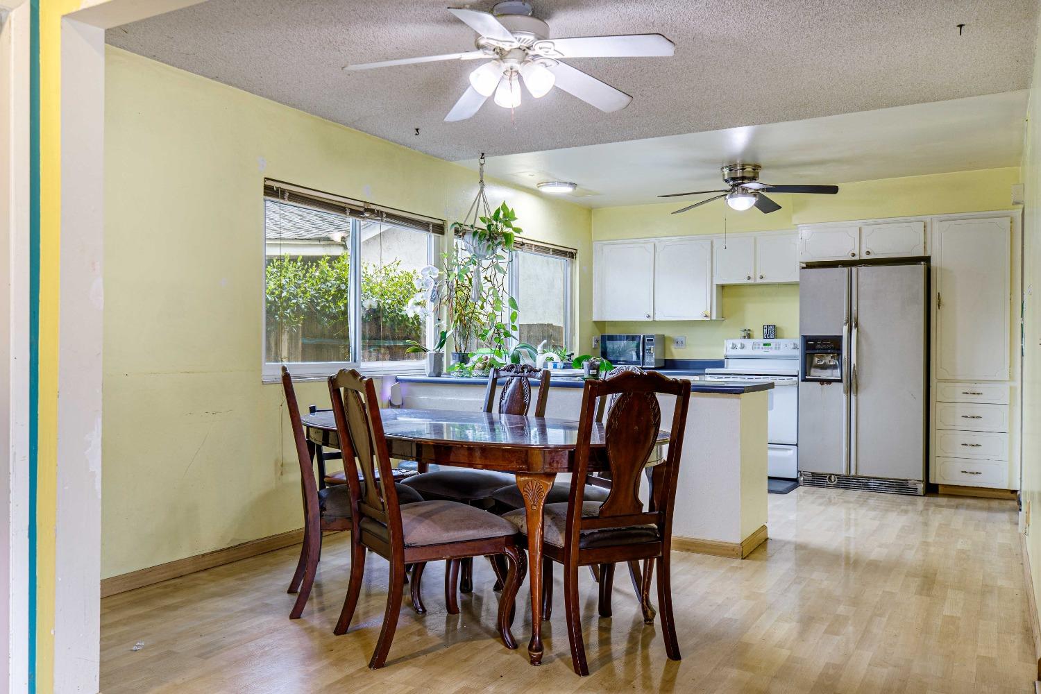 Detail Gallery Image 9 of 40 For 358 Conestoga Way, San Jose,  CA 95123 - 4 Beds | 2 Baths
