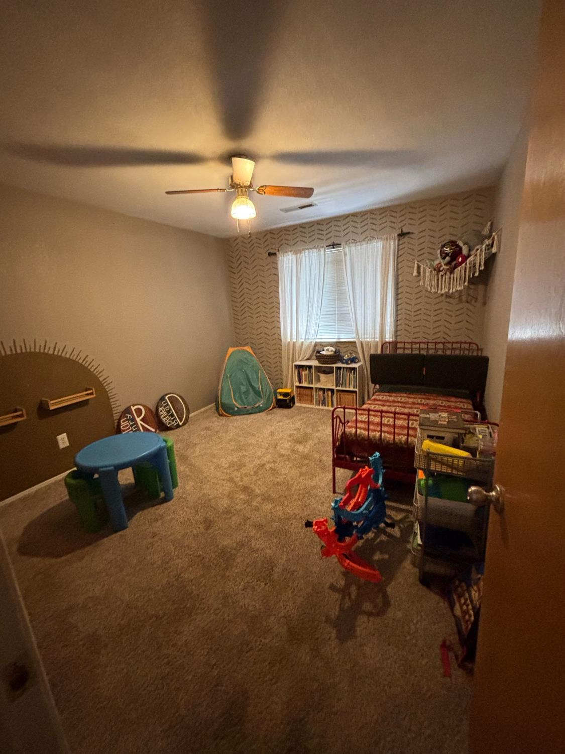 Detail Gallery Image 13 of 23 For 5505 Crossbill Ln, El Dorado,  CA 95623 - 3 Beds | 2 Baths