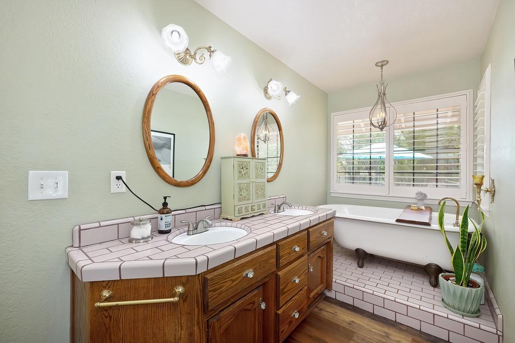 Detail Gallery Image 30 of 51 For 6542 via Sereno, Rancho Murieta,  CA 95683 - 4 Beds | 3 Baths