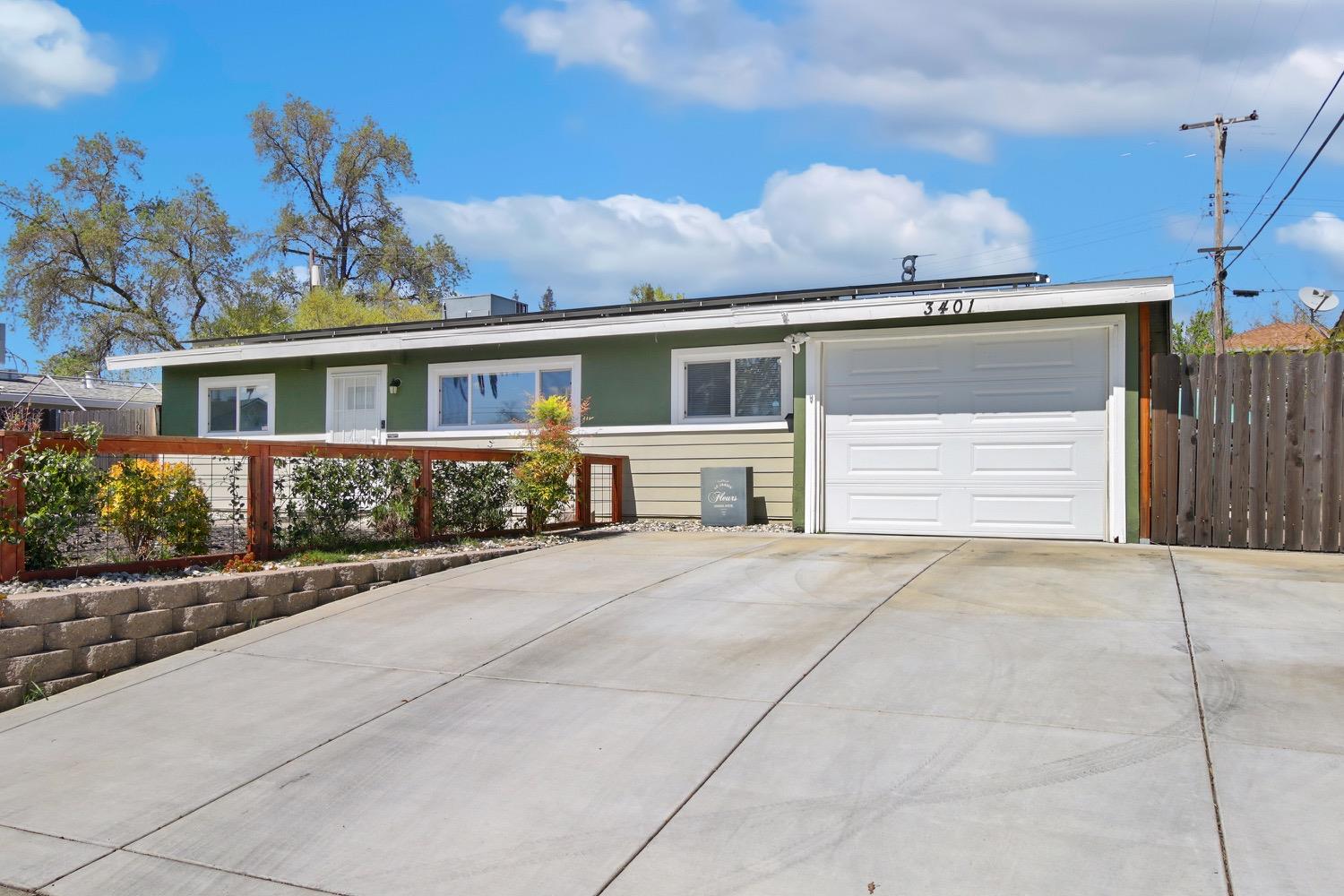 Detail Gallery Image 1 of 41 For 3401 Davidson Dr, Antelope,  CA 95843 - 3 Beds | 1 Baths