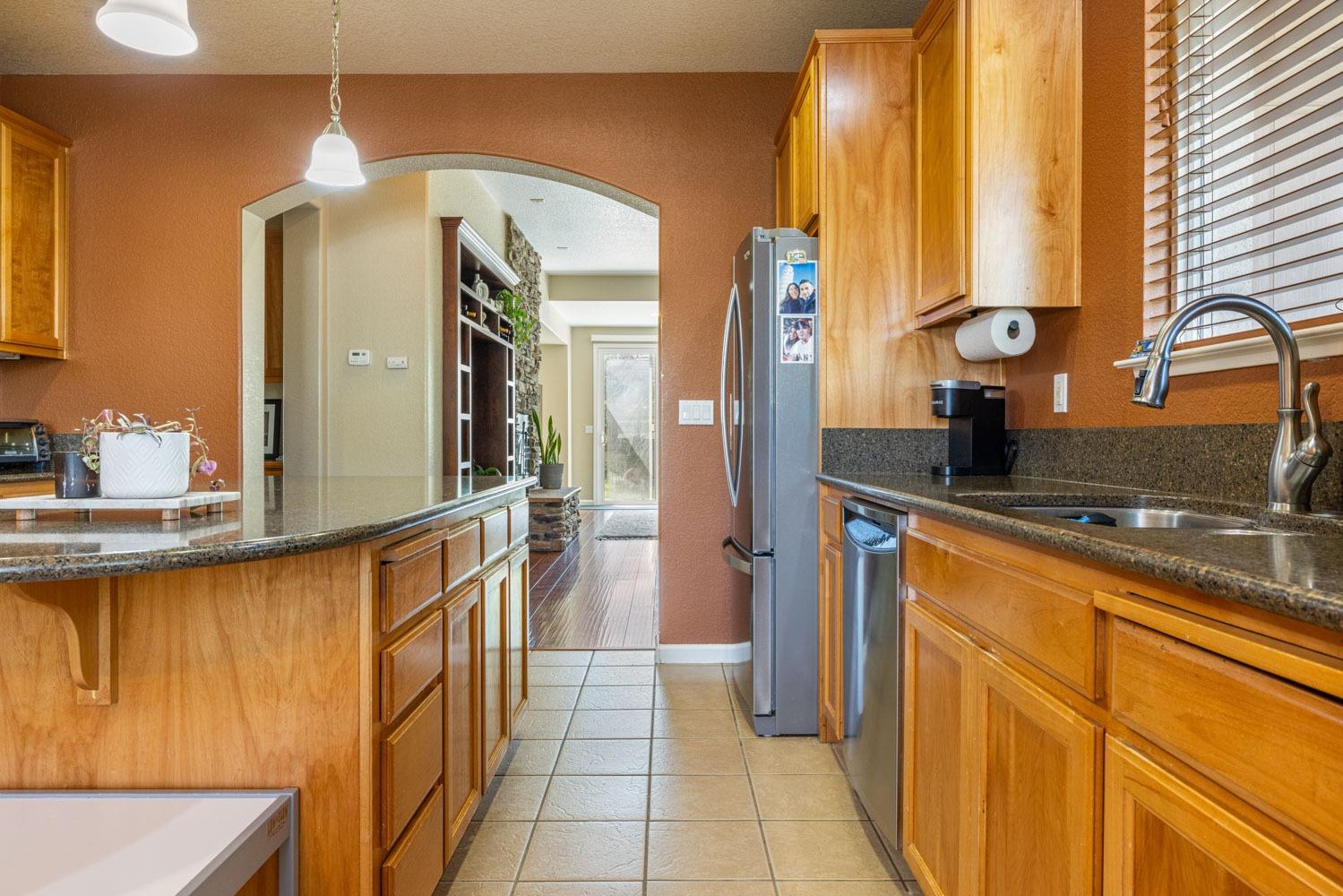 Detail Gallery Image 13 of 32 For 936 Heartland Dr, Manteca,  CA 95337 - 3 Beds | 2 Baths
