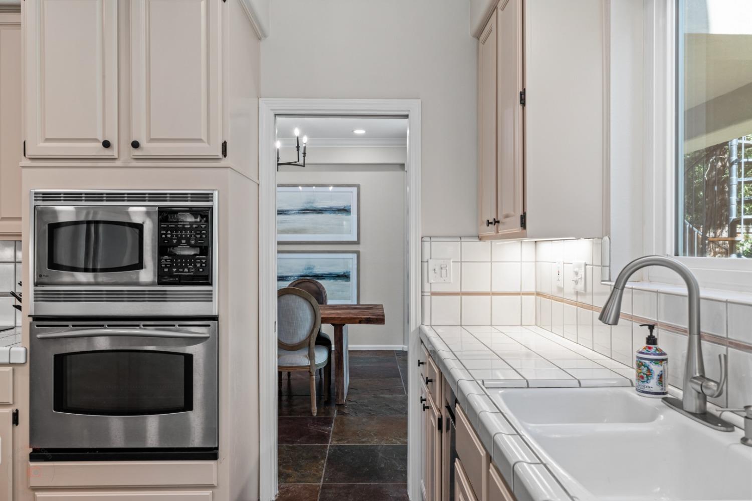 Detail Gallery Image 25 of 84 For 4583 Pine Valley Cir, Stockton,  CA 95219 - 5 Beds | 4 Baths