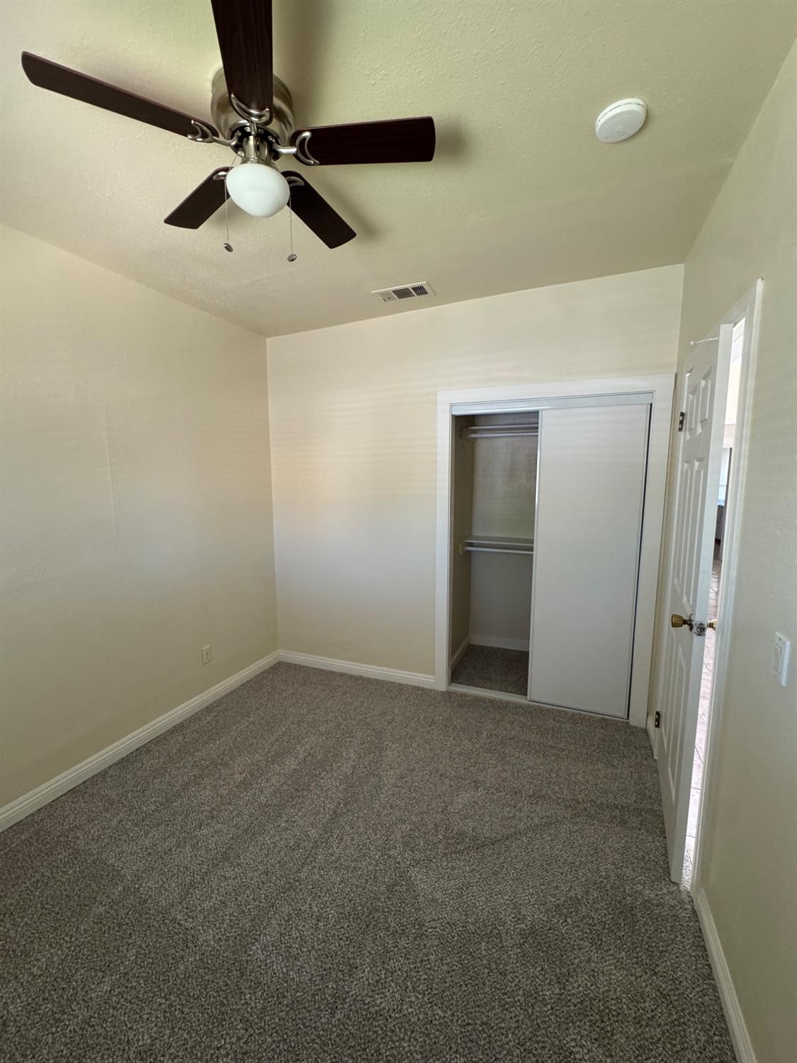 Detail Gallery Image 14 of 35 For 240 E 9th St #9TH,  Tracy,  CA 95376 - 3 Beds | 1 Baths