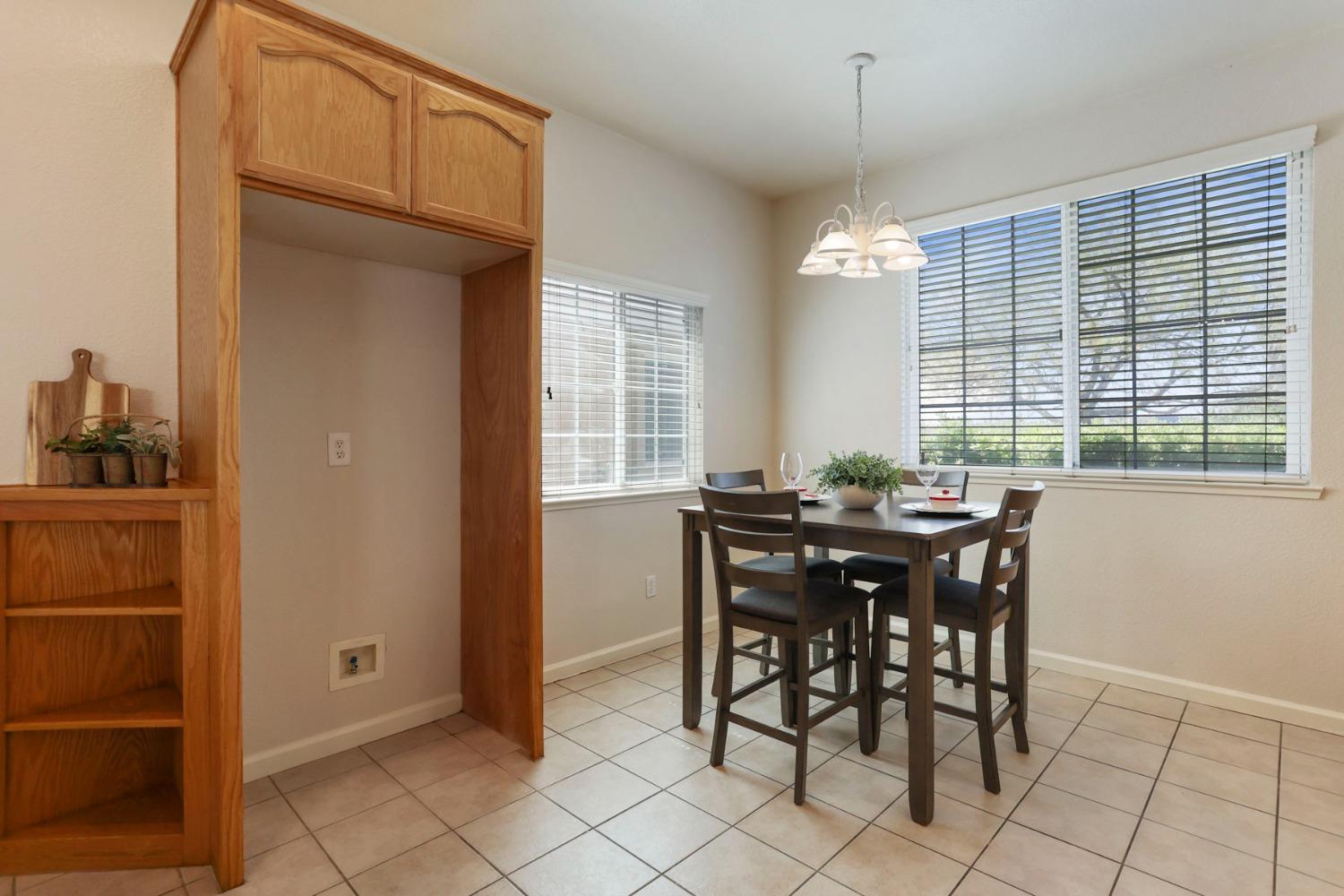 Detail Gallery Image 12 of 34 For 3752 Mountain View Rd, Turlock,  CA 95382 - 4 Beds | 2 Baths