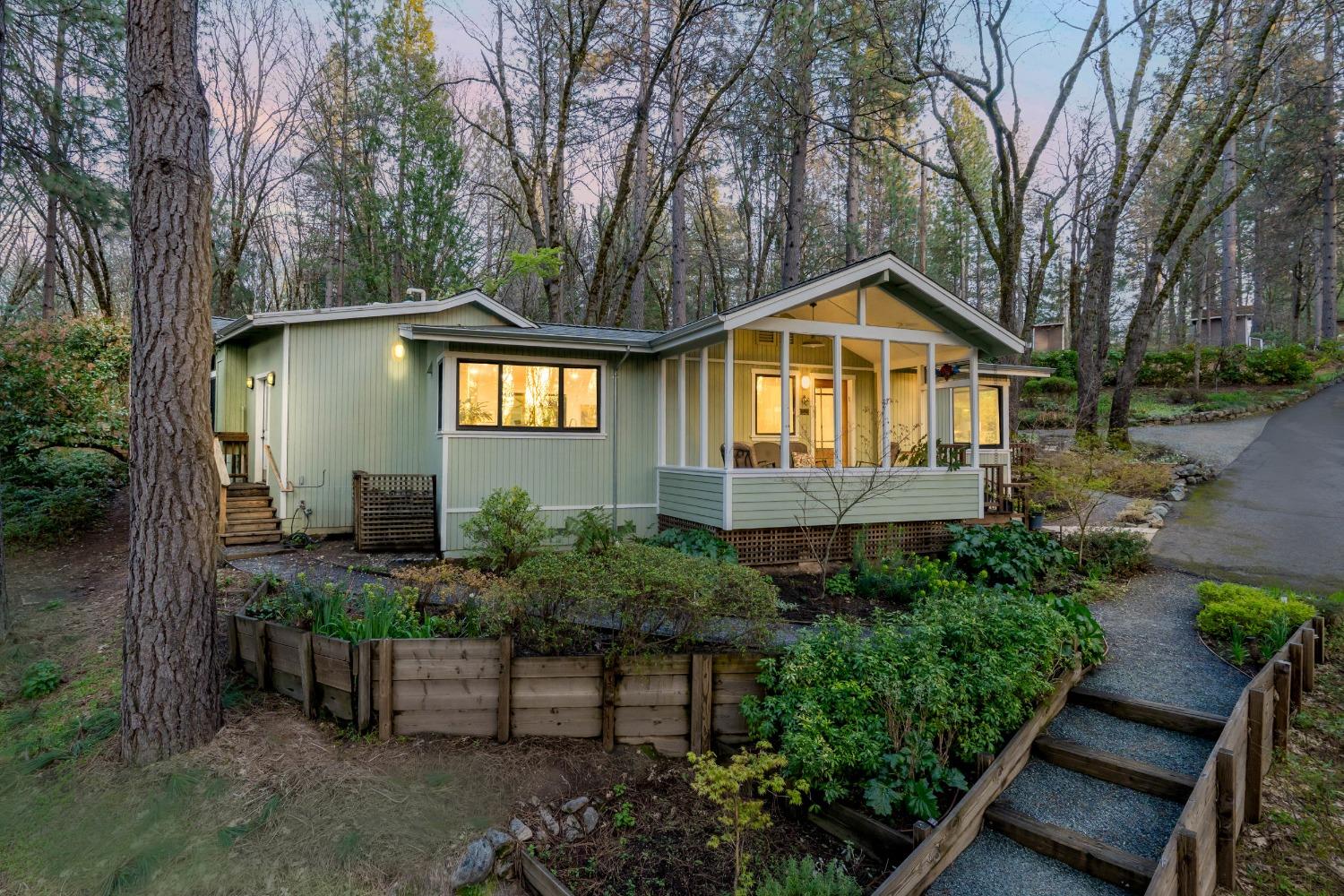 Detail Gallery Image 1 of 1 For 16277 Bush Rd, Nevada City,  CA 95959 - 3 Beds | 2/1 Baths