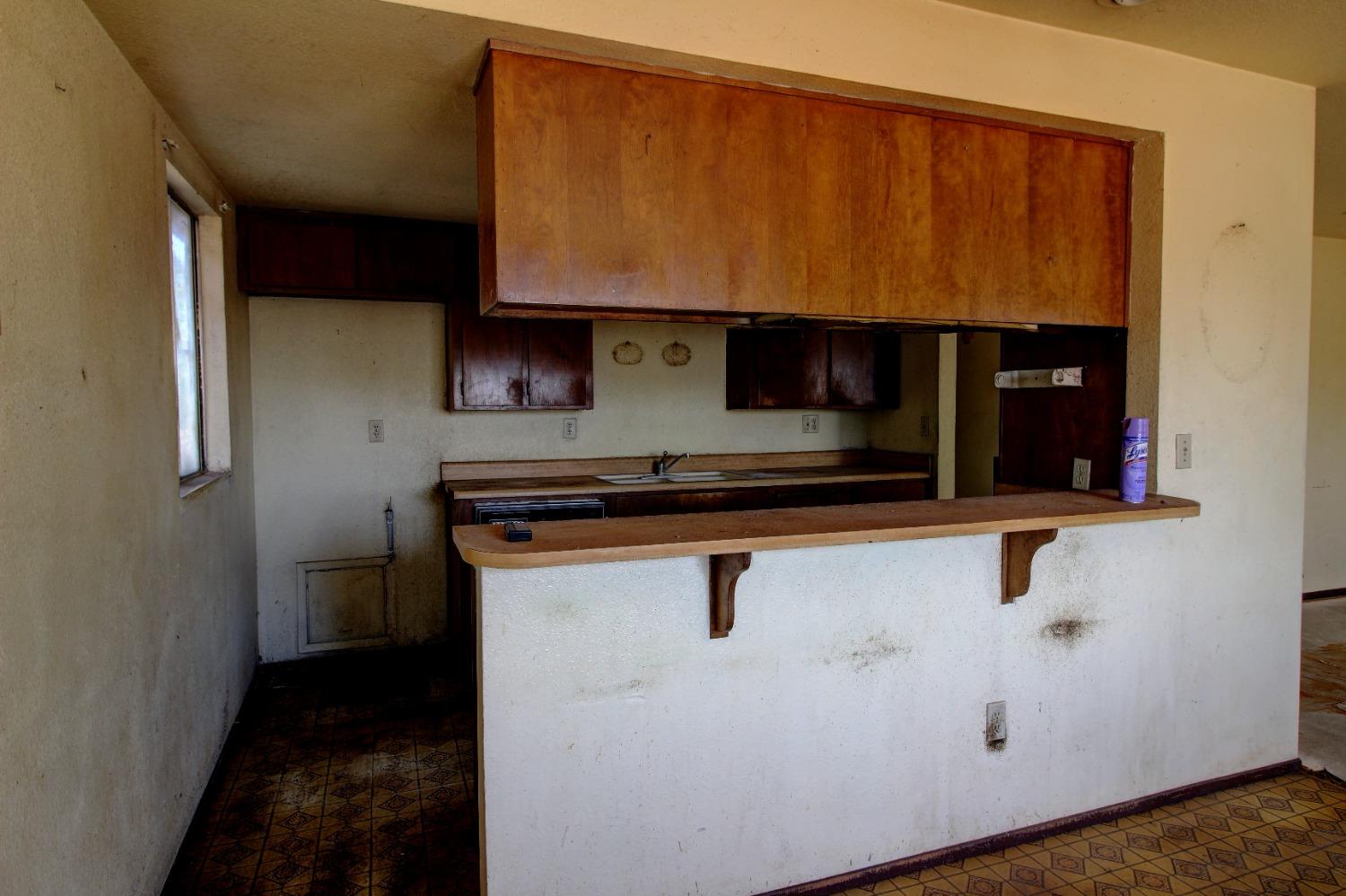 Hickory Avenue, Livingston, California image 10