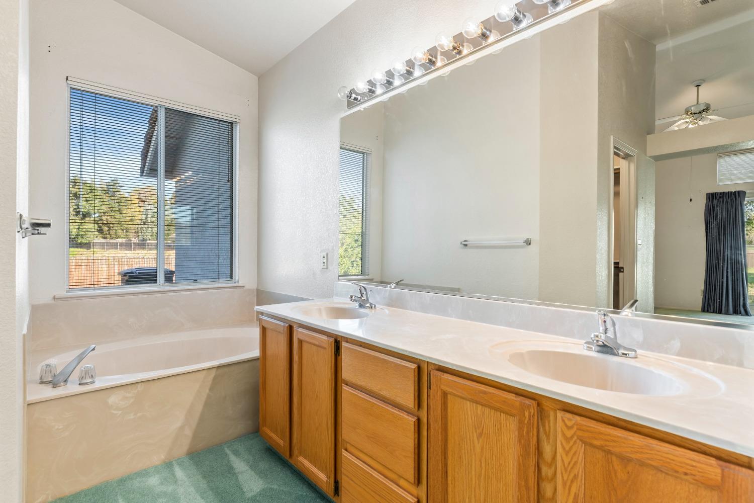 Detail Gallery Image 23 of 46 For 9701 Ranchwood Ct, Oakdale,  CA 95361 - 4 Beds | 2 Baths