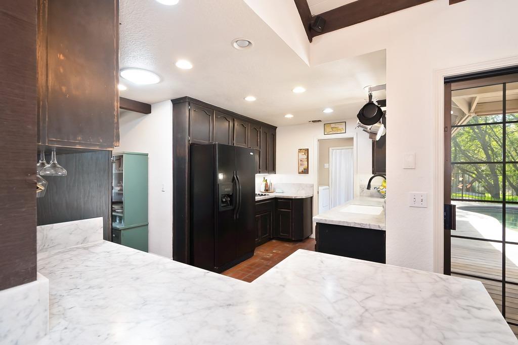 Detail Gallery Image 12 of 51 For 6542 via Sereno, Rancho Murieta,  CA 95683 - 4 Beds | 3 Baths