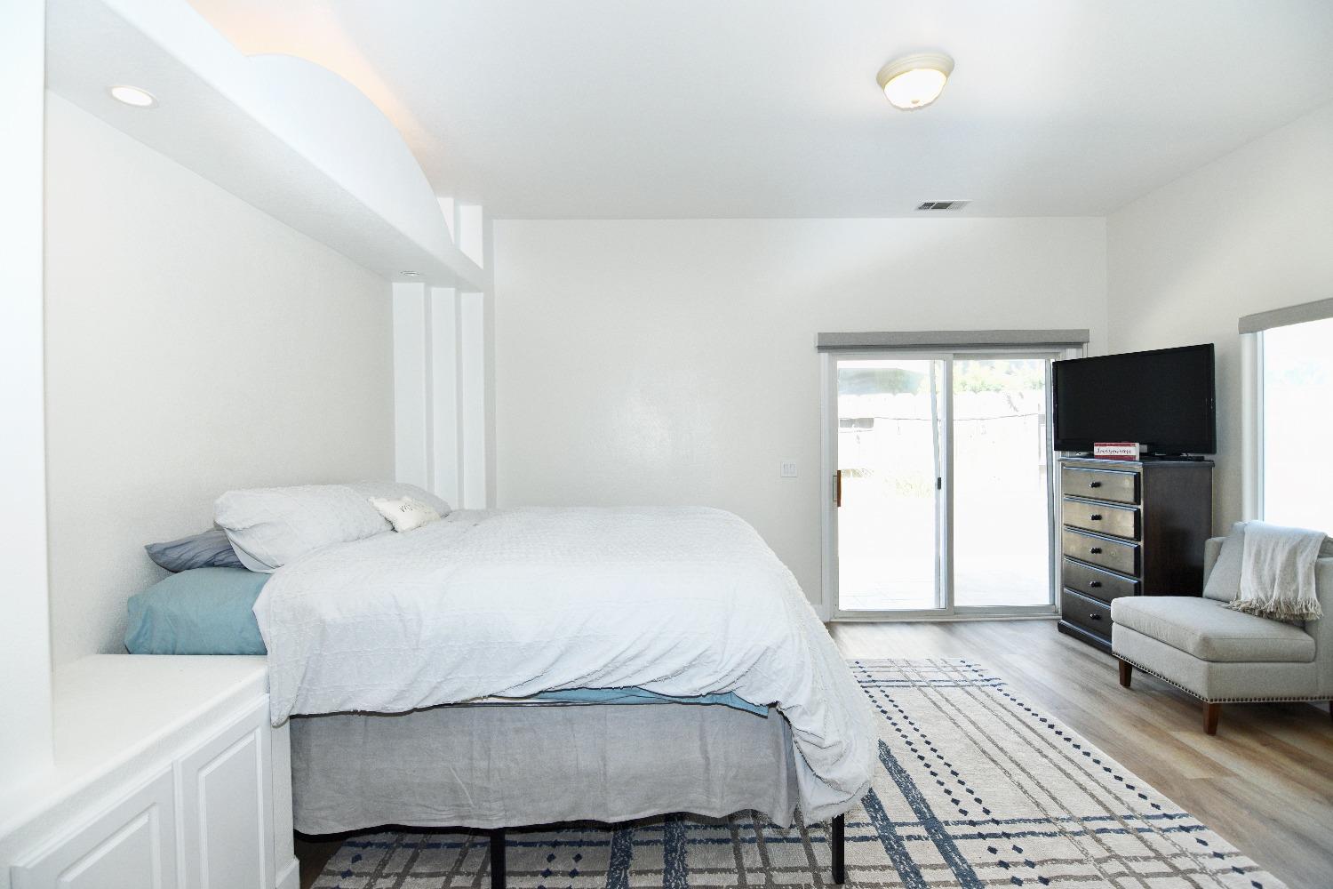 Detail Gallery Image 29 of 62 For 1945 Foxtail Ct, Turlock,  CA 95382 - 4 Beds | 3/1 Baths