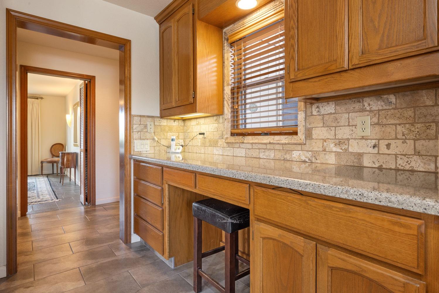 Detail Gallery Image 20 of 61 For 19909 E Comstock Road, Linden,  CA 95236 - 3 Beds | 3 Baths