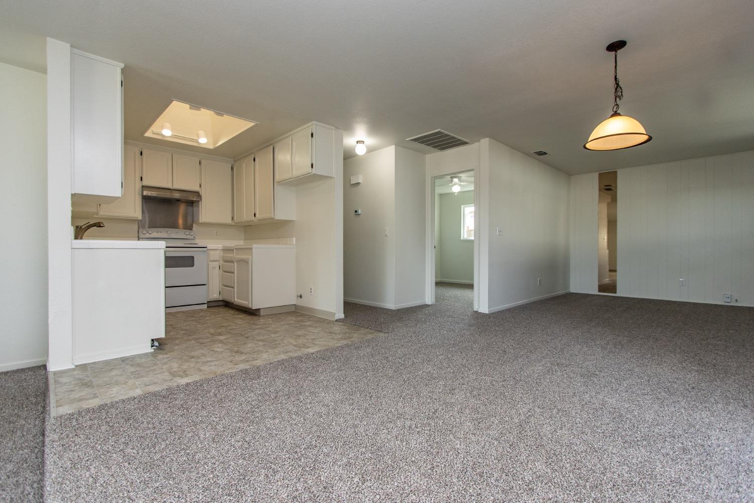 Detail Gallery Image 7 of 41 For 1860 Asbury Ct, Turlock,  CA 95382 - – Beds | – Baths