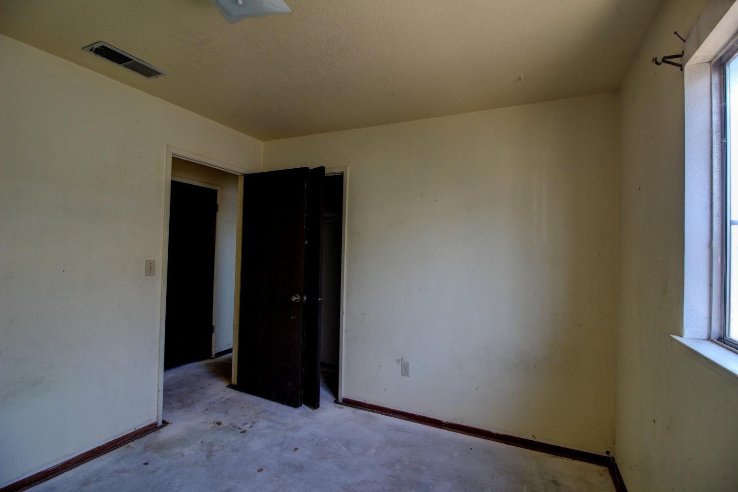 Hickory Avenue, Livingston, California image 19