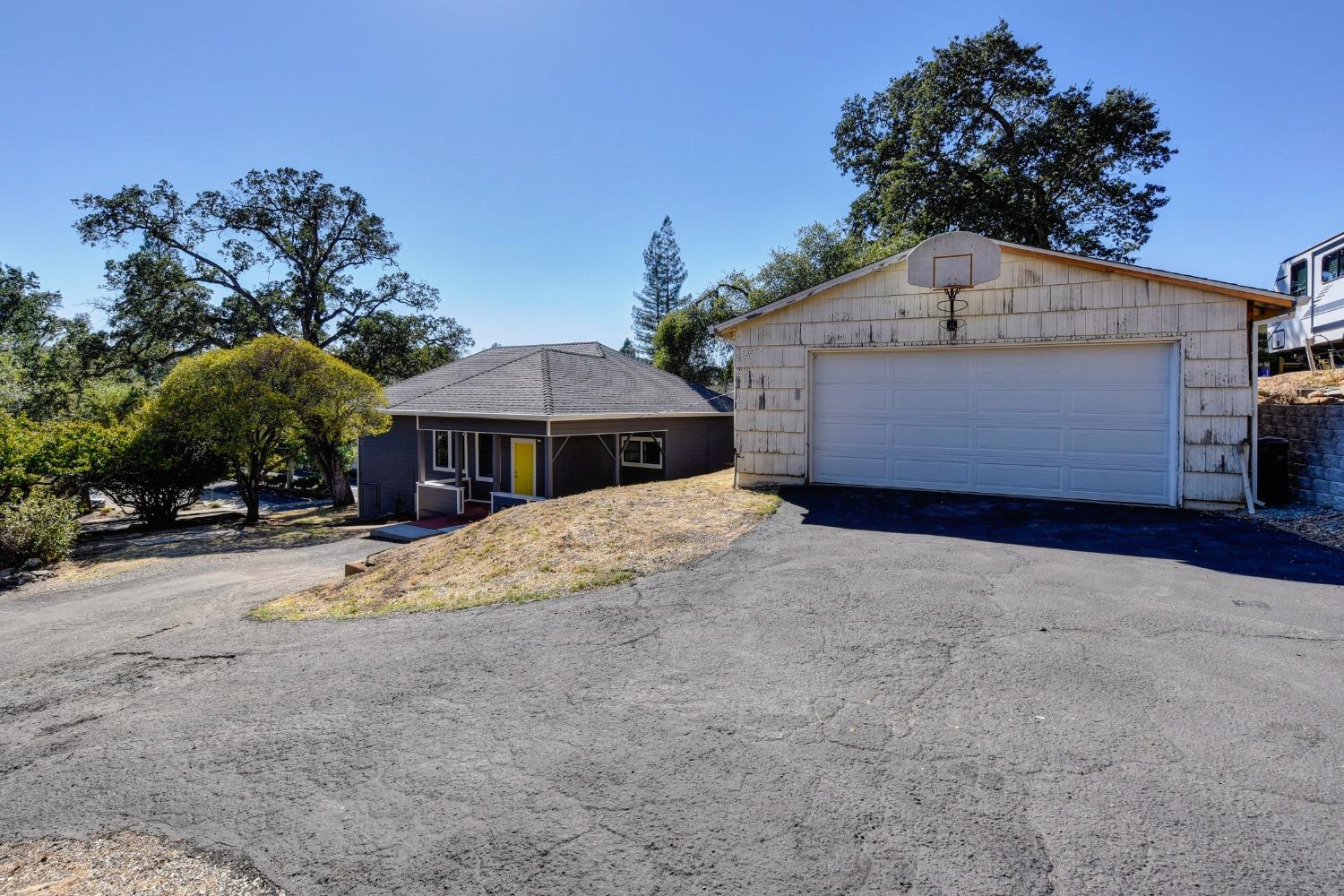 Detail Gallery Image 13 of 70 For 416 Broadway, Jackson,  CA 95642 - 3 Beds | 2 Baths
