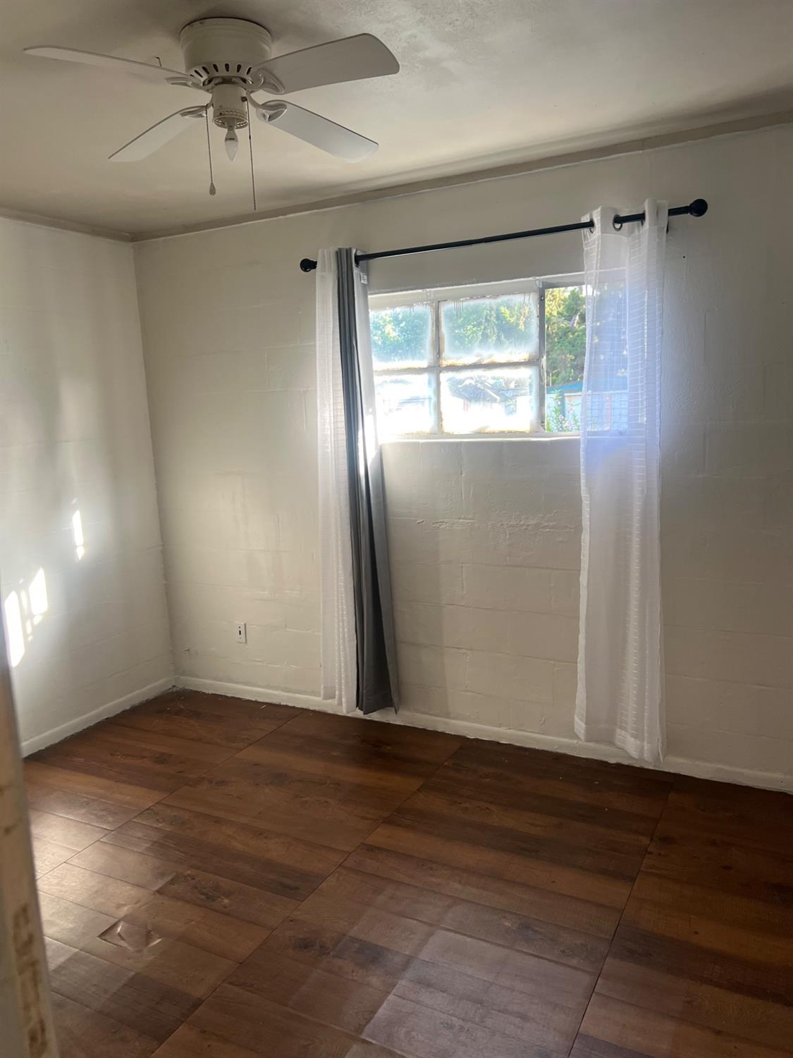 Detail Gallery Image 6 of 7 For 298 W Duane Ave, Sunnyvale,  CA 94085 - 3 Beds | 1 Baths