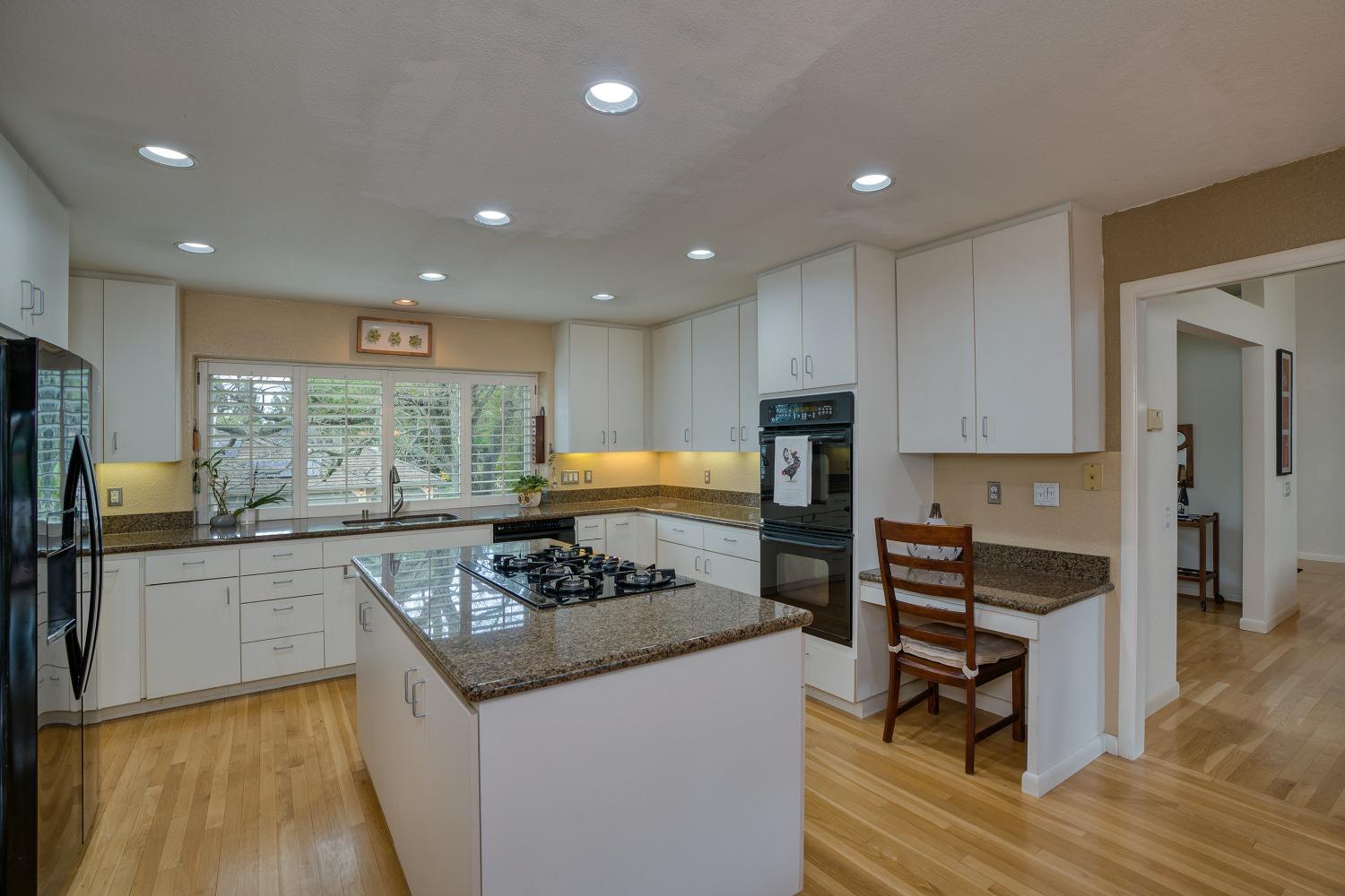 Detail Gallery Image 11 of 42 For 6156 Puerto Dr, Rancho Murieta,  CA 95683 - 3 Beds | 2 Baths