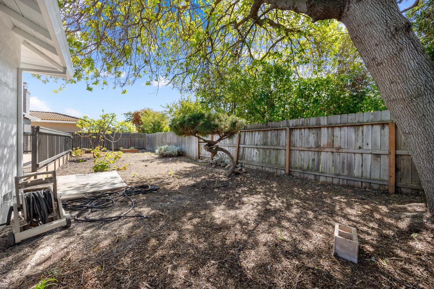 Detail Gallery Image 39 of 46 For 7382 Alma Vista Way, Sacramento,  CA 95831 - 4 Beds | 2/1 Baths