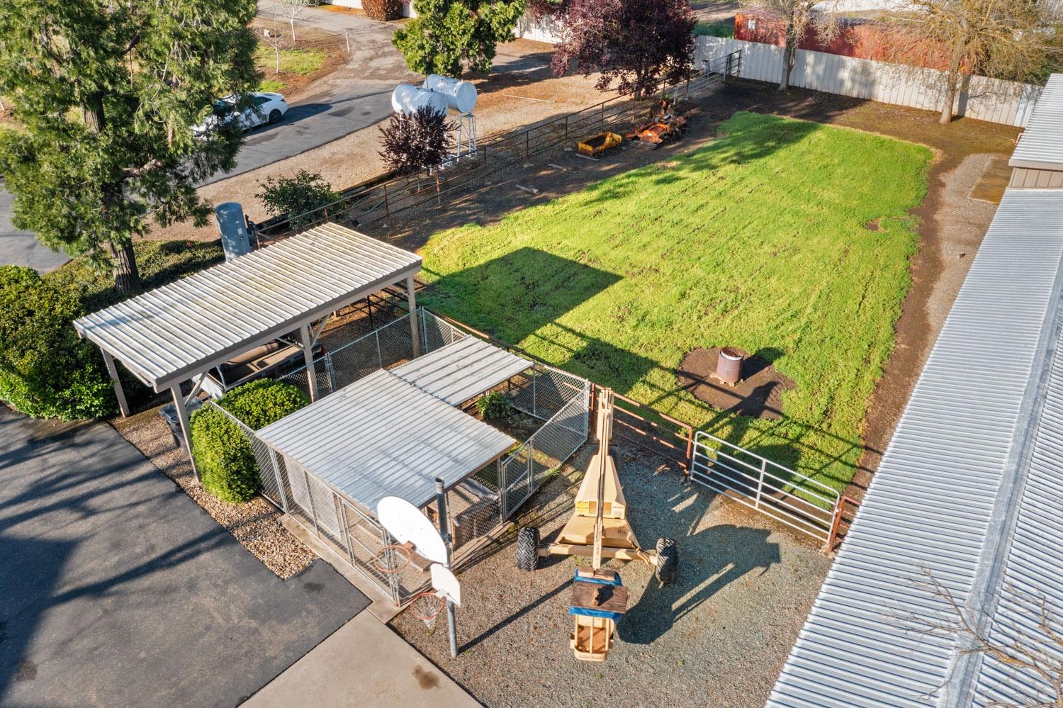 Detail Gallery Image 56 of 61 For 19909 E Comstock Road, Linden,  CA 95236 - 3 Beds | 3 Baths