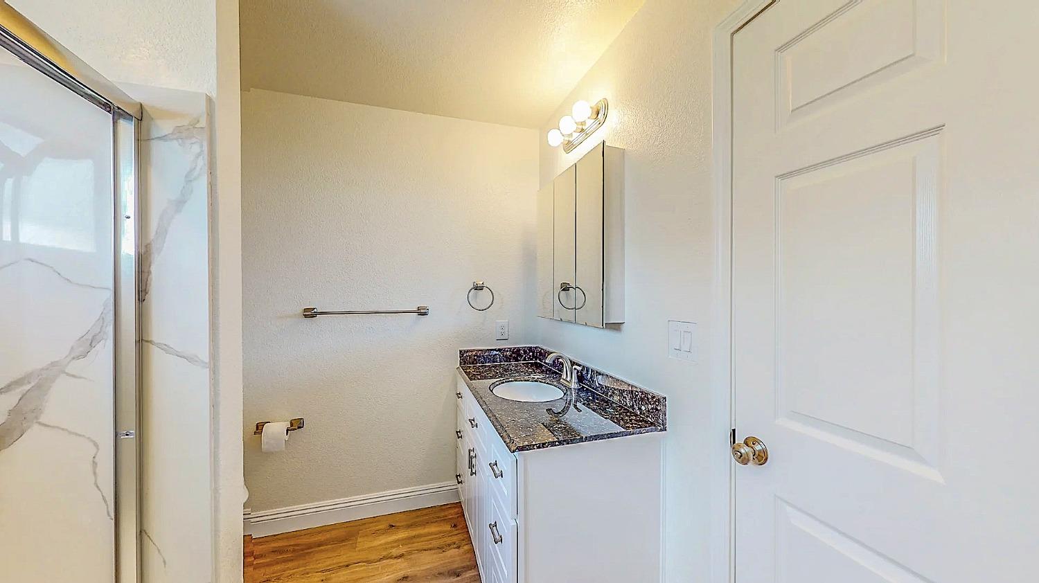 Detail Gallery Image 29 of 50 For 1324 Moffett Rd, Modesto,  CA 95351 - 5 Beds | 3 Baths