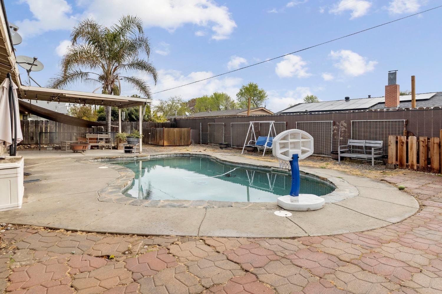 Detail Gallery Image 24 of 27 For 428 N Santa Monica St, Los Banos,  CA 93635 - 3 Beds | 2 Baths