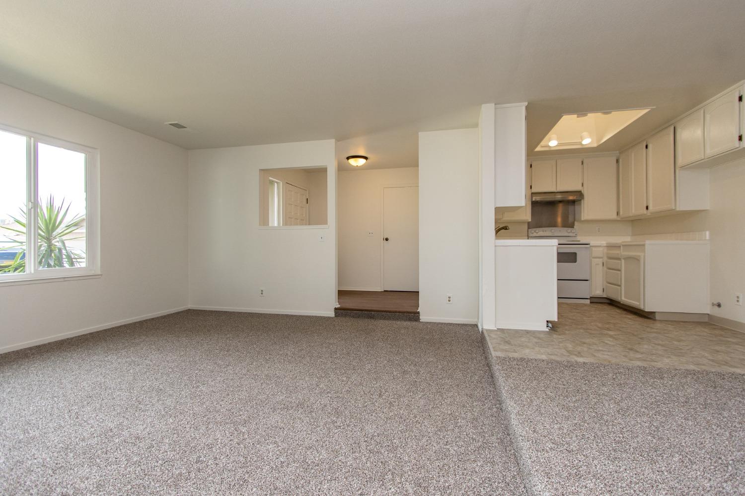 Detail Gallery Image 6 of 41 For 1860 Asbury Ct, Turlock,  CA 95382 - – Beds | – Baths