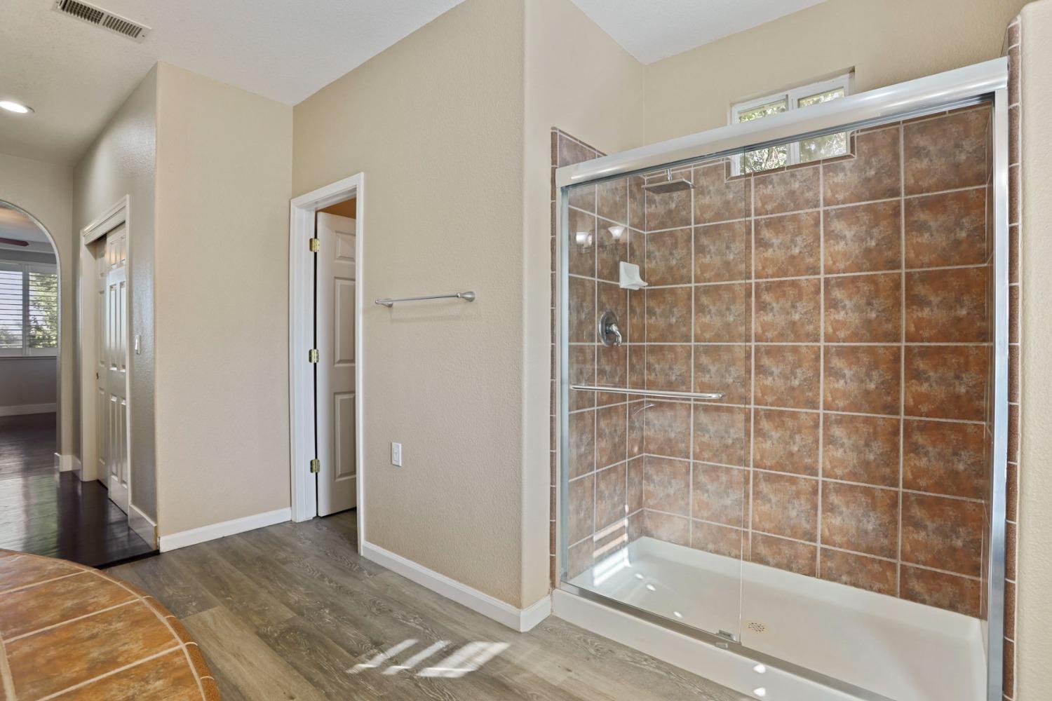 Detail Gallery Image 40 of 59 For 4322 Riverbank Ct, Stockton,  CA 95219 - 5 Beds | 3/1 Baths