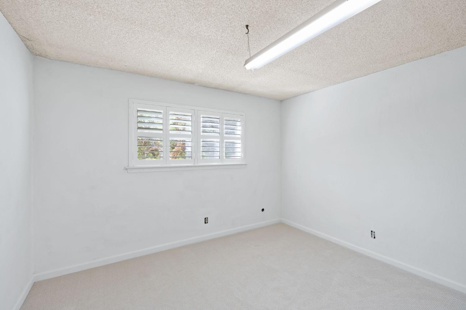 Detail Gallery Image 18 of 43 For 702 Erie Dr, Stockton,  CA 95210 - 4 Beds | 2 Baths