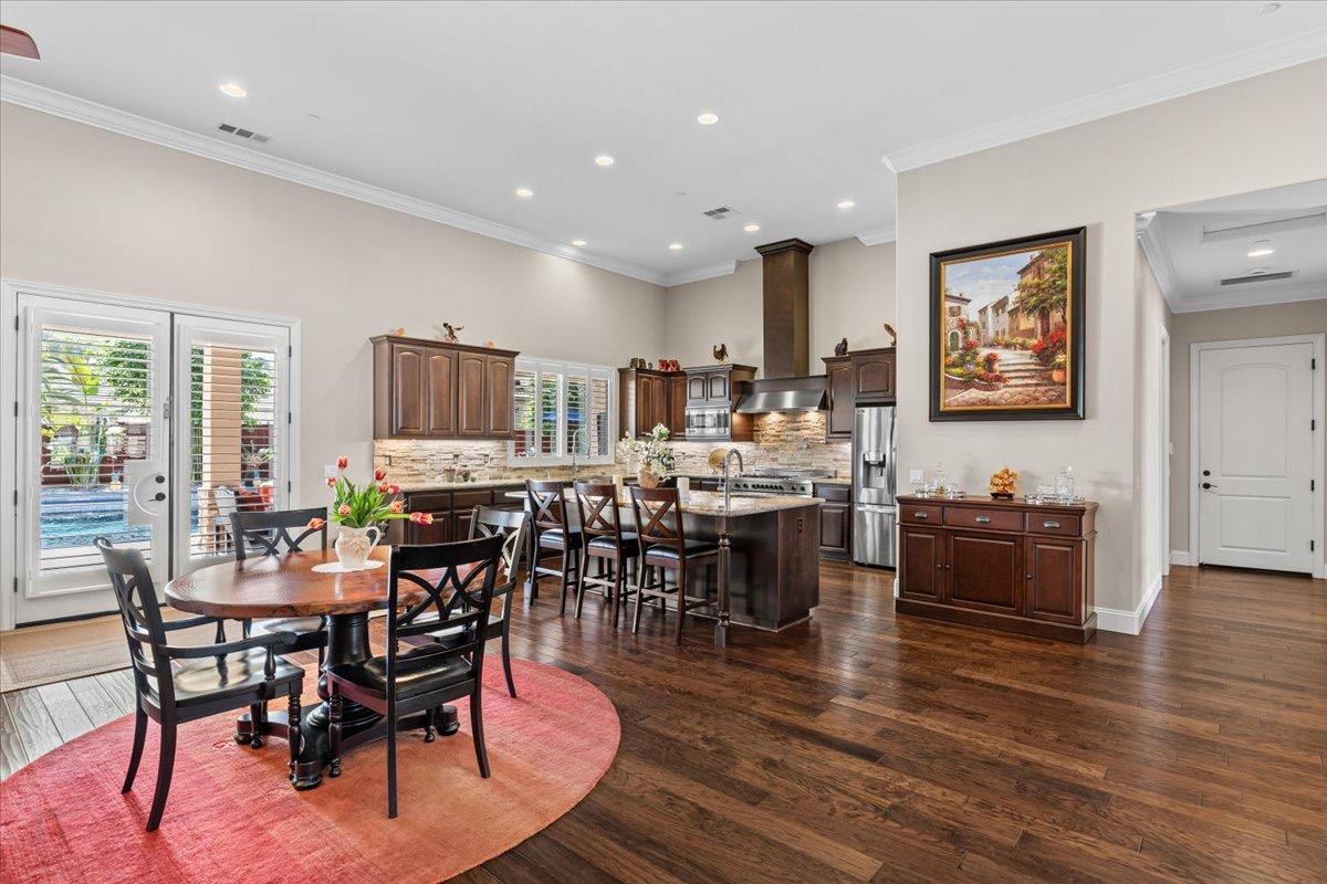 Detail Gallery Image 13 of 90 For 10710 Goldsborough Cir, Oakdale,  CA 95361 - 3 Beds | 4 Baths