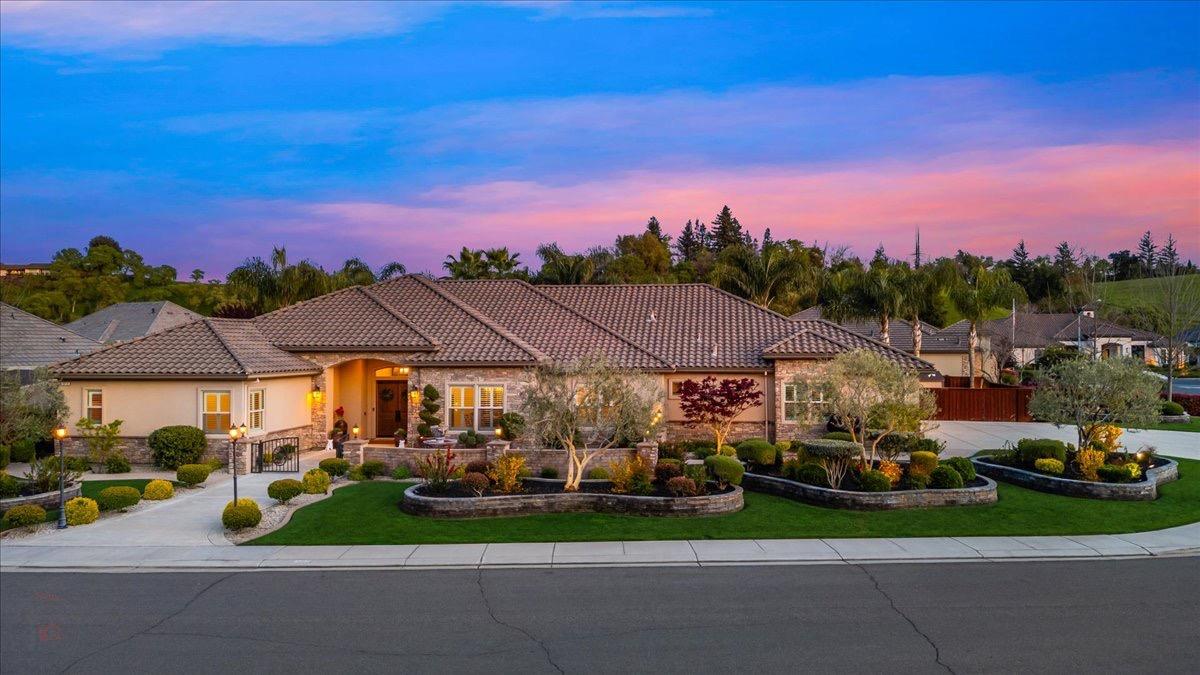 Detail Gallery Image 2 of 90 For 10710 Goldsborough Cir, Oakdale,  CA 95361 - 3 Beds | 4 Baths