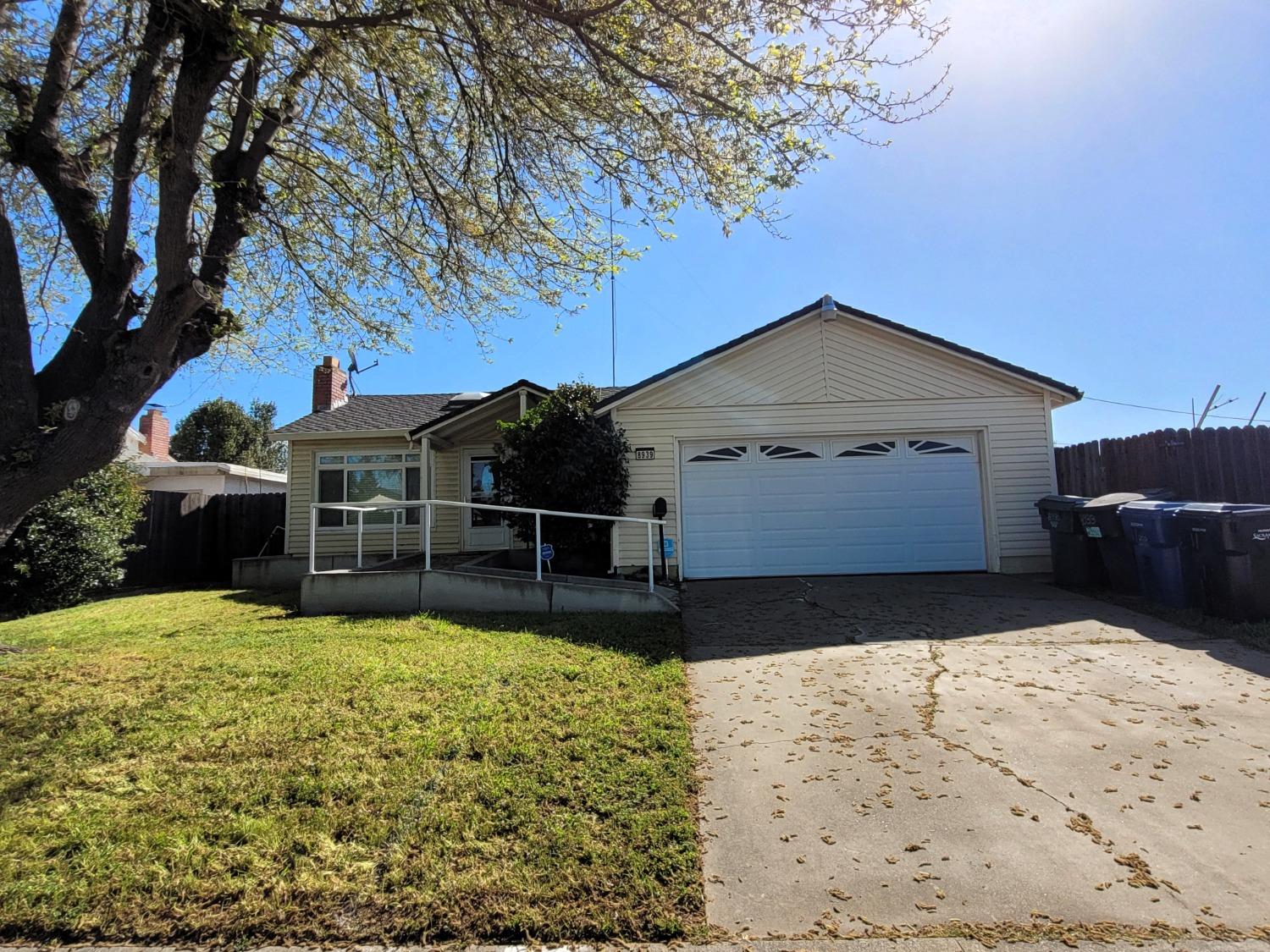 Detail Gallery Image 1 of 1 For 8939 Rosetta Cir, Sacramento,  CA 95826 - 3 Beds | 1/1 Baths