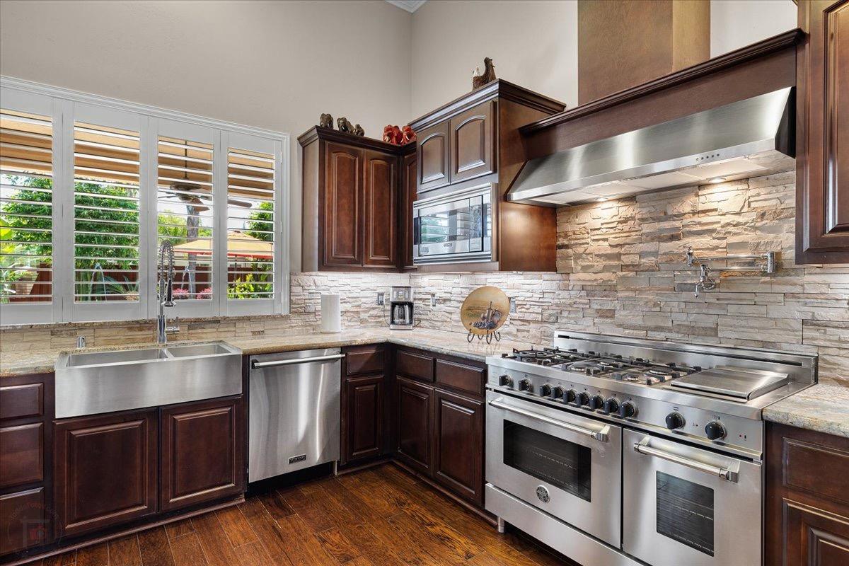 Detail Gallery Image 24 of 90 For 10710 Goldsborough Cir, Oakdale,  CA 95361 - 3 Beds | 4 Baths