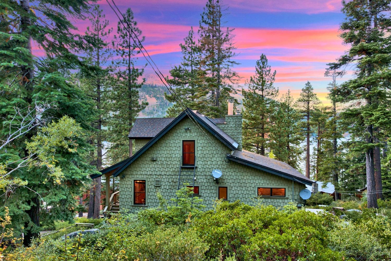 Detail Gallery Image 64 of 68 For 710 Fallen Leaf Rd, South Lake Tahoe,  CA 96150 - 4 Beds | 3/2 Baths