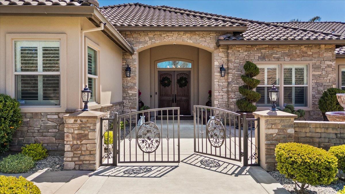 Detail Gallery Image 6 of 90 For 10710 Goldsborough Cir, Oakdale,  CA 95361 - 3 Beds | 4 Baths