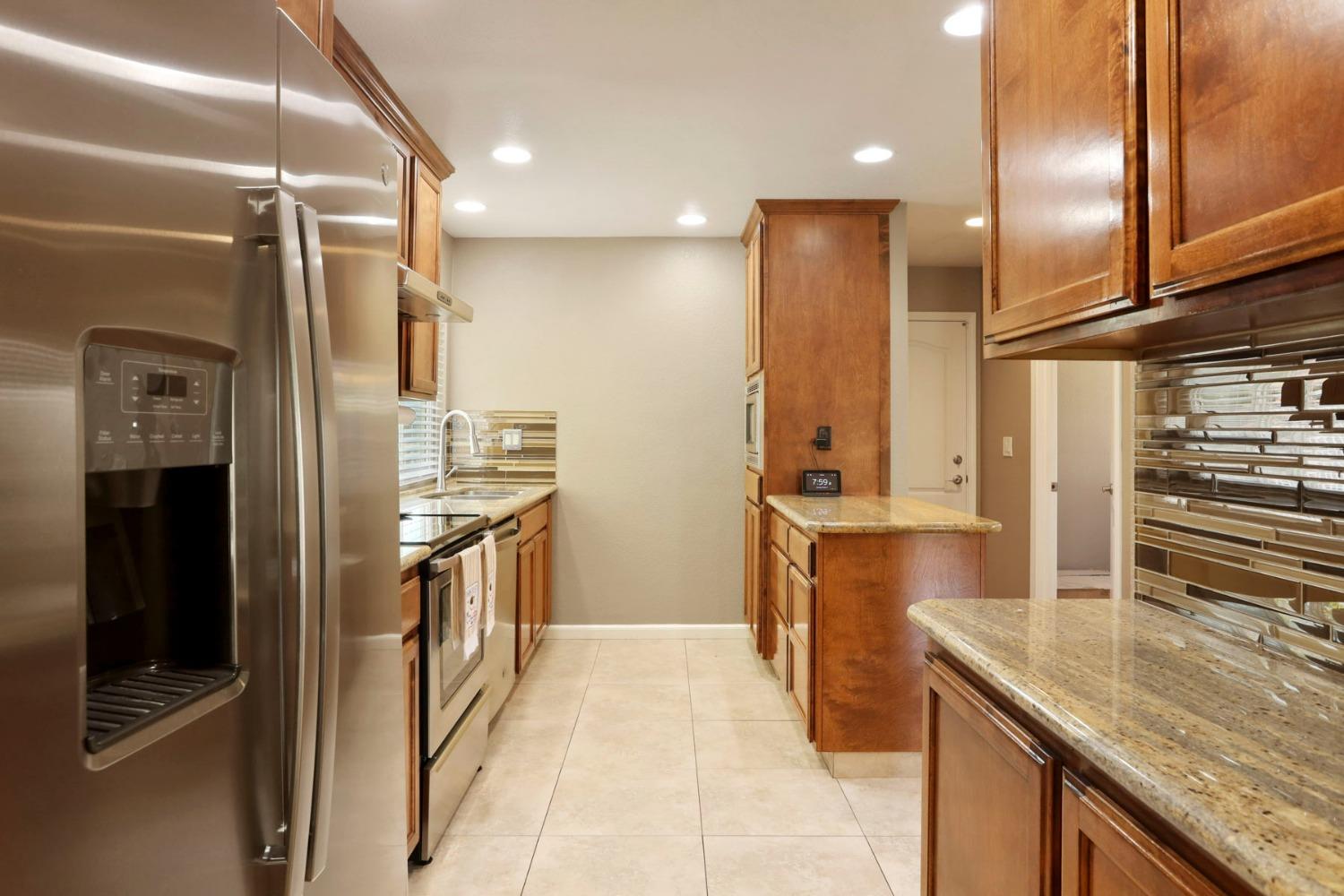 Detail Gallery Image 17 of 47 For 4520 Augustus Ct, Stockton,  CA 95207 - 3 Beds | 2 Baths