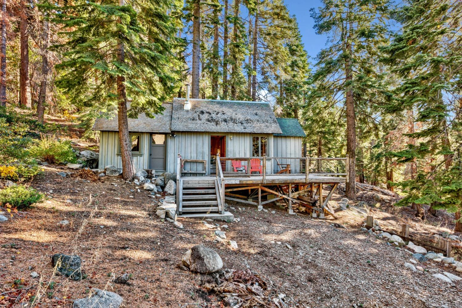Detail Gallery Image 51 of 68 For 710 Fallen Leaf Rd, South Lake Tahoe,  CA 96150 - 4 Beds | 3/2 Baths