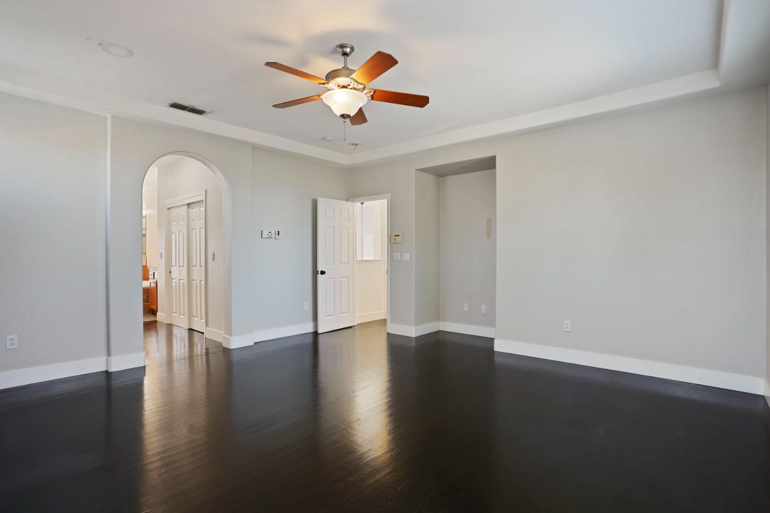 Detail Gallery Image 36 of 59 For 4322 Riverbank Ct, Stockton,  CA 95219 - 5 Beds | 3/1 Baths