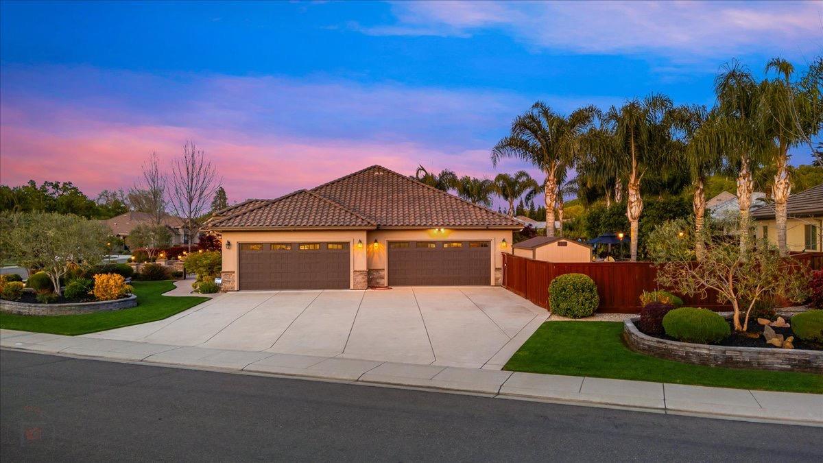 Detail Gallery Image 4 of 90 For 10710 Goldsborough Cir, Oakdale,  CA 95361 - 3 Beds | 4 Baths
