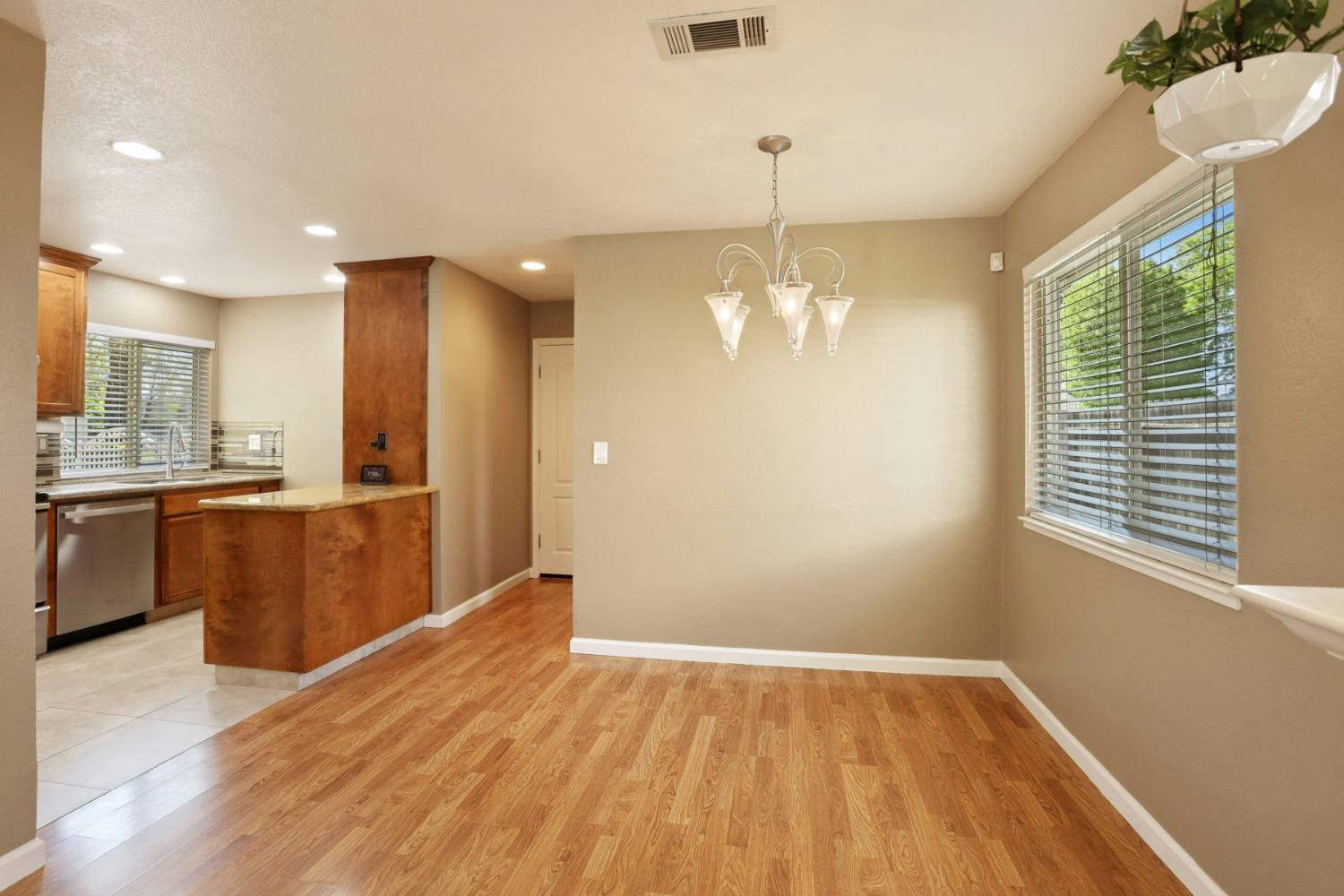 Detail Gallery Image 15 of 47 For 4520 Augustus Ct, Stockton,  CA 95207 - 3 Beds | 2 Baths