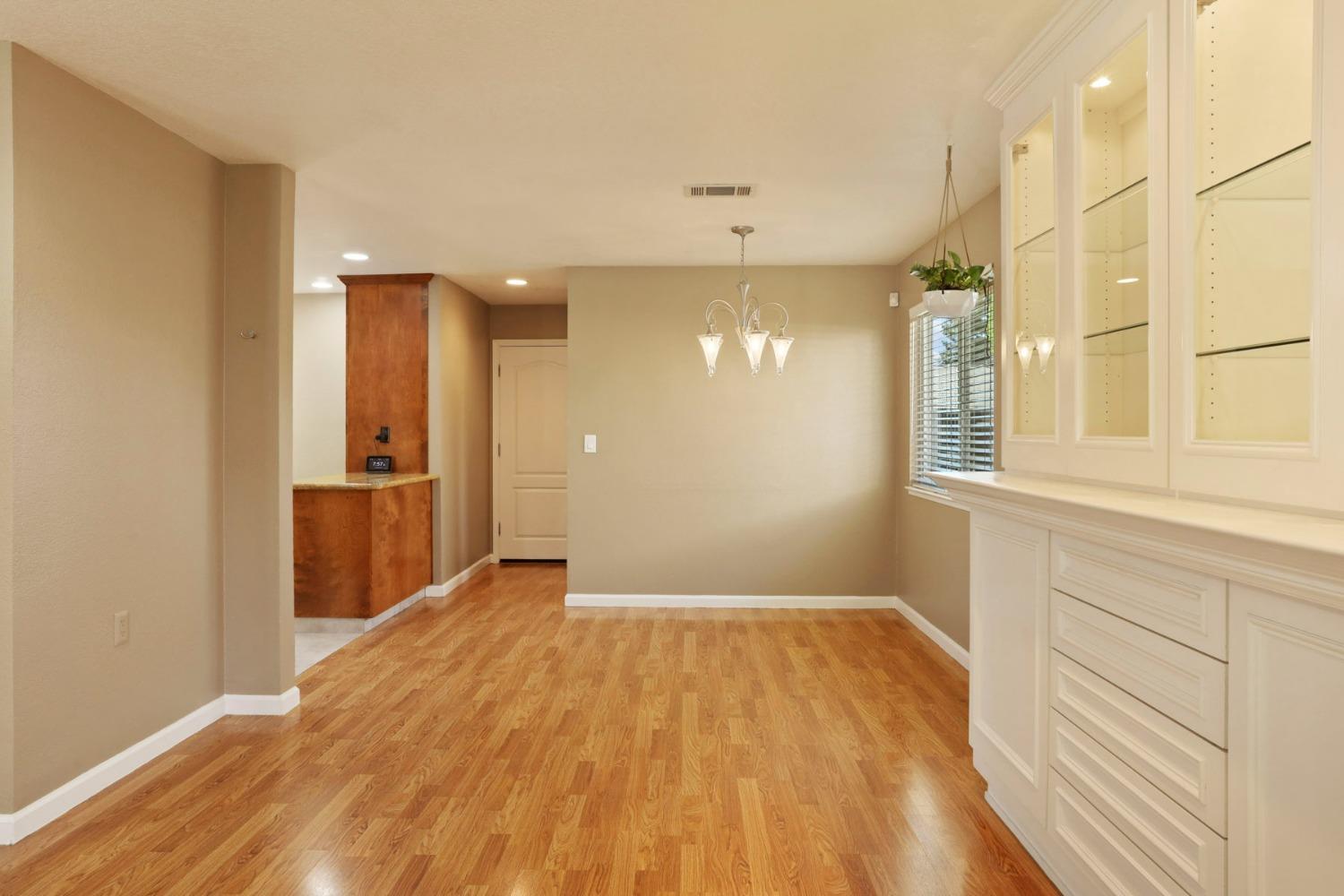 Detail Gallery Image 13 of 47 For 4520 Augustus Ct, Stockton,  CA 95207 - 3 Beds | 2 Baths