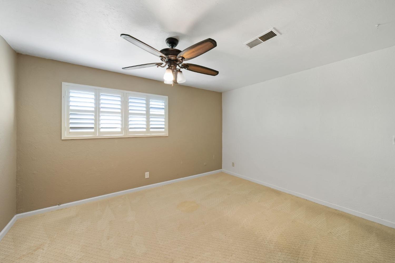 Detail Gallery Image 27 of 43 For 702 Erie Dr, Stockton,  CA 95210 - 4 Beds | 2 Baths