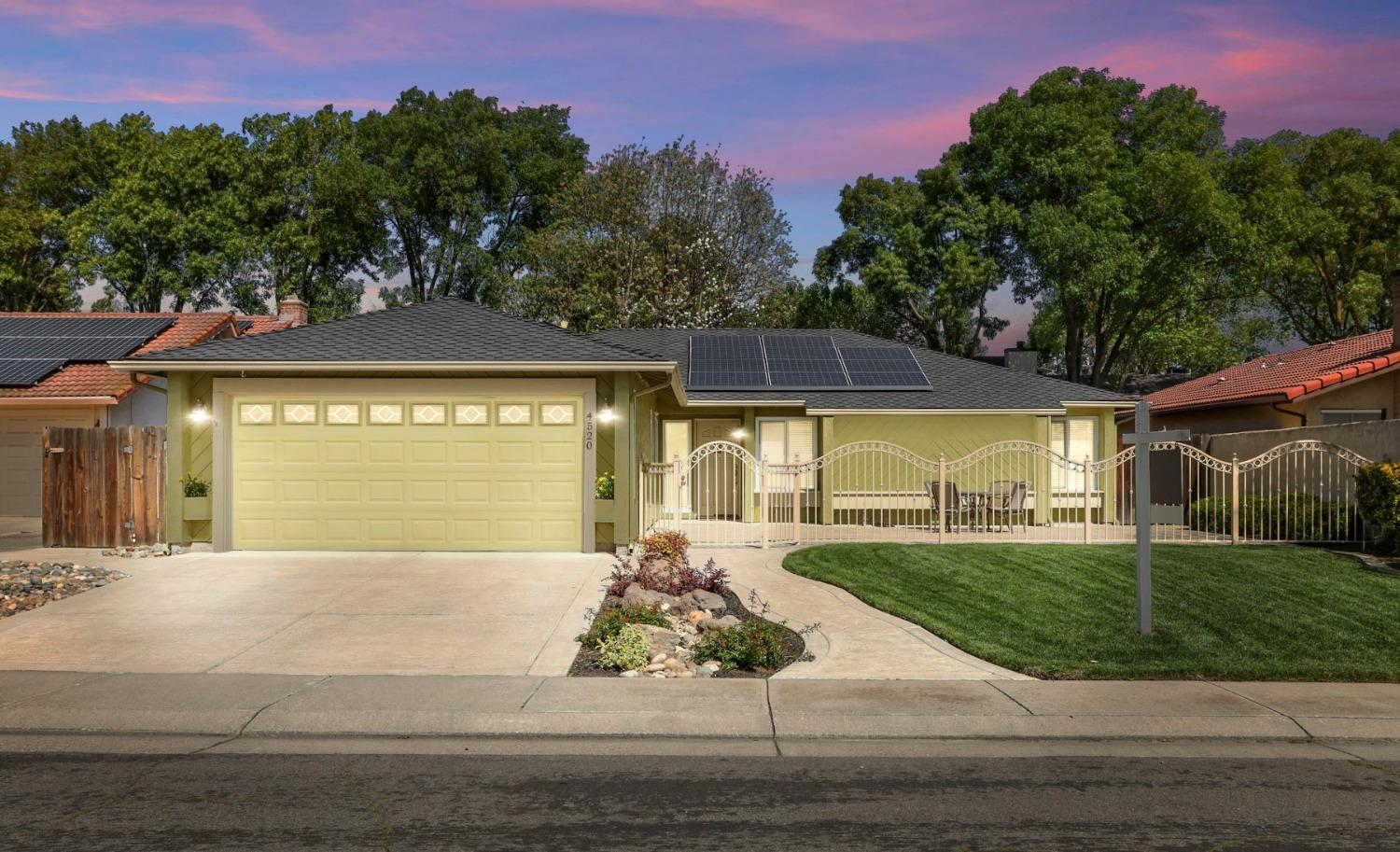 Detail Gallery Image 1 of 47 For 4520 Augustus Ct, Stockton,  CA 95207 - 3 Beds | 2 Baths