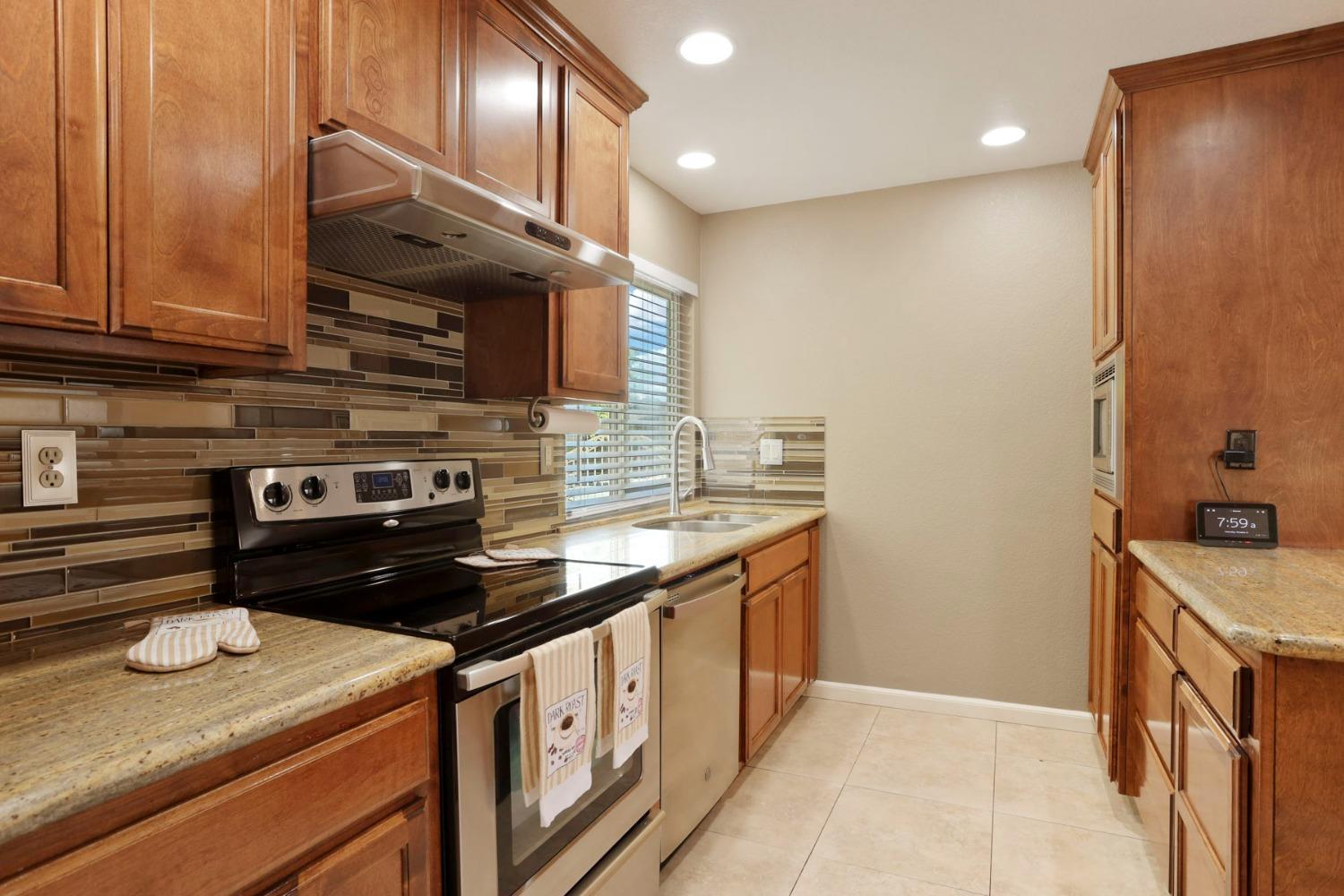 Detail Gallery Image 18 of 47 For 4520 Augustus Ct, Stockton,  CA 95207 - 3 Beds | 2 Baths