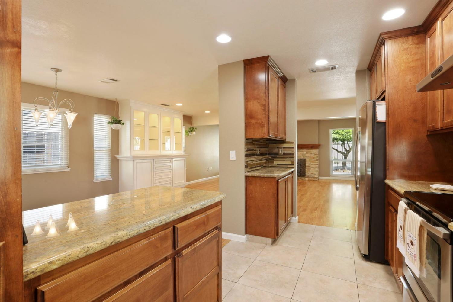 Detail Gallery Image 20 of 47 For 4520 Augustus Ct, Stockton,  CA 95207 - 3 Beds | 2 Baths
