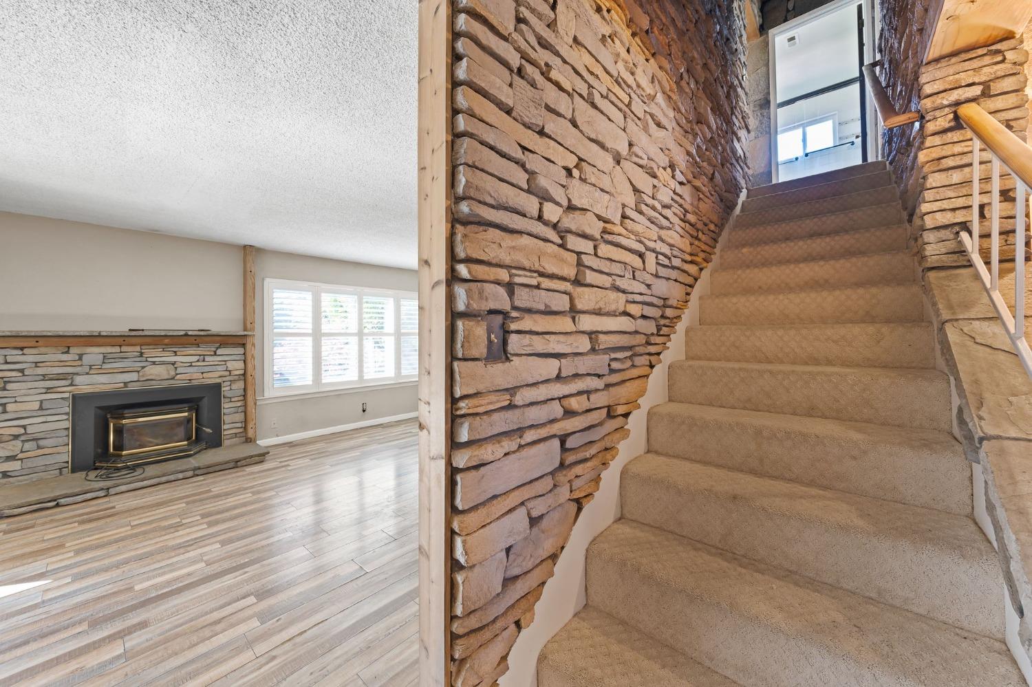 Detail Gallery Image 24 of 43 For 702 Erie Dr, Stockton,  CA 95210 - 4 Beds | 2 Baths