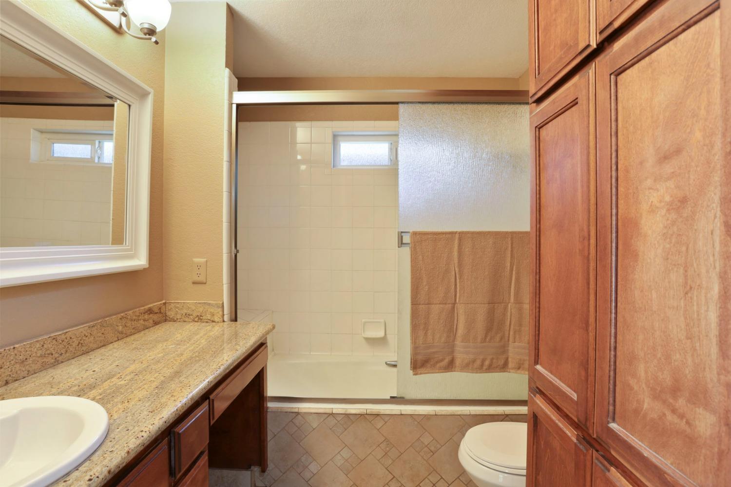 Detail Gallery Image 35 of 47 For 4520 Augustus Ct, Stockton,  CA 95207 - 3 Beds | 2 Baths