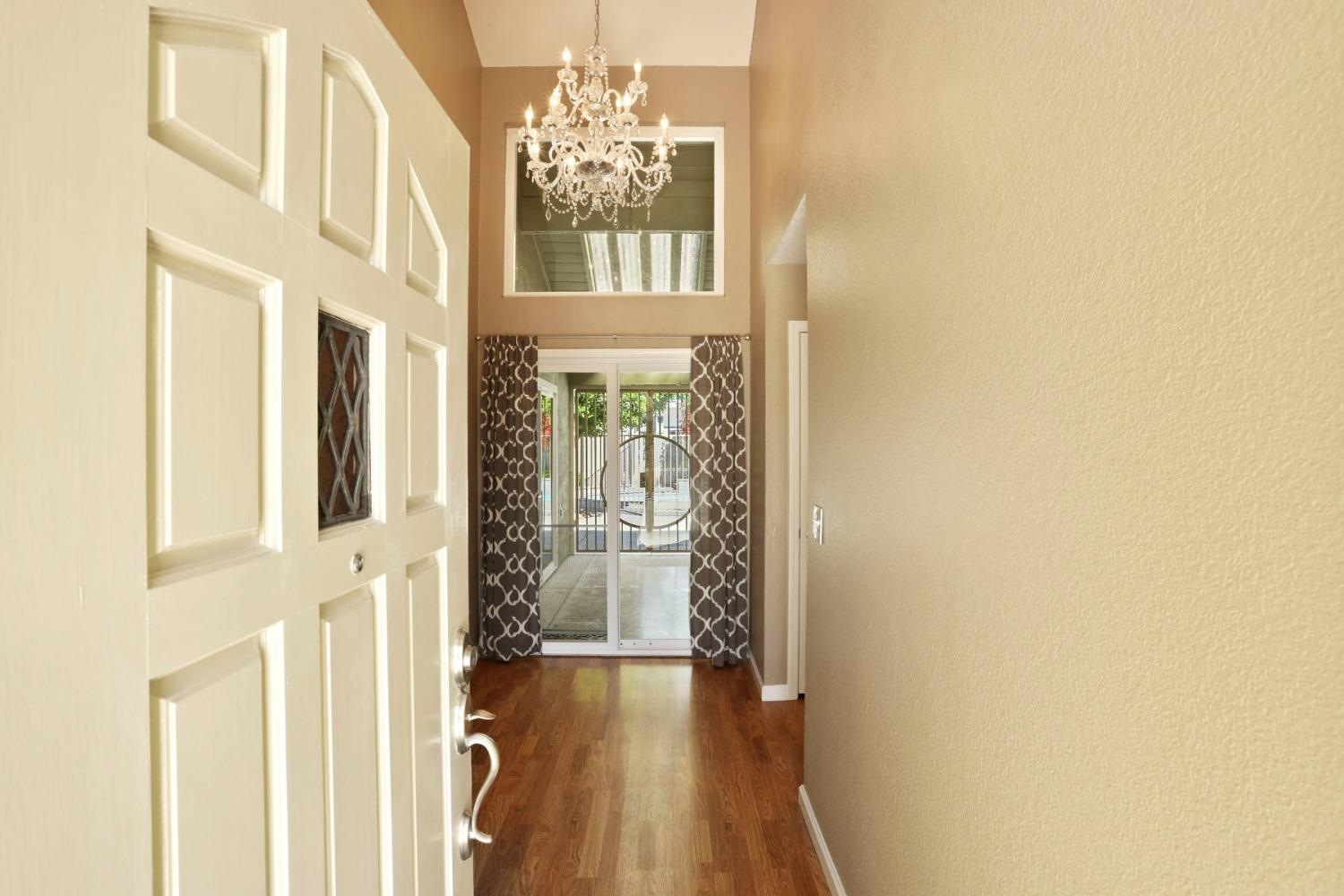 Detail Gallery Image 7 of 47 For 4520 Augustus Ct, Stockton,  CA 95207 - 3 Beds | 2 Baths