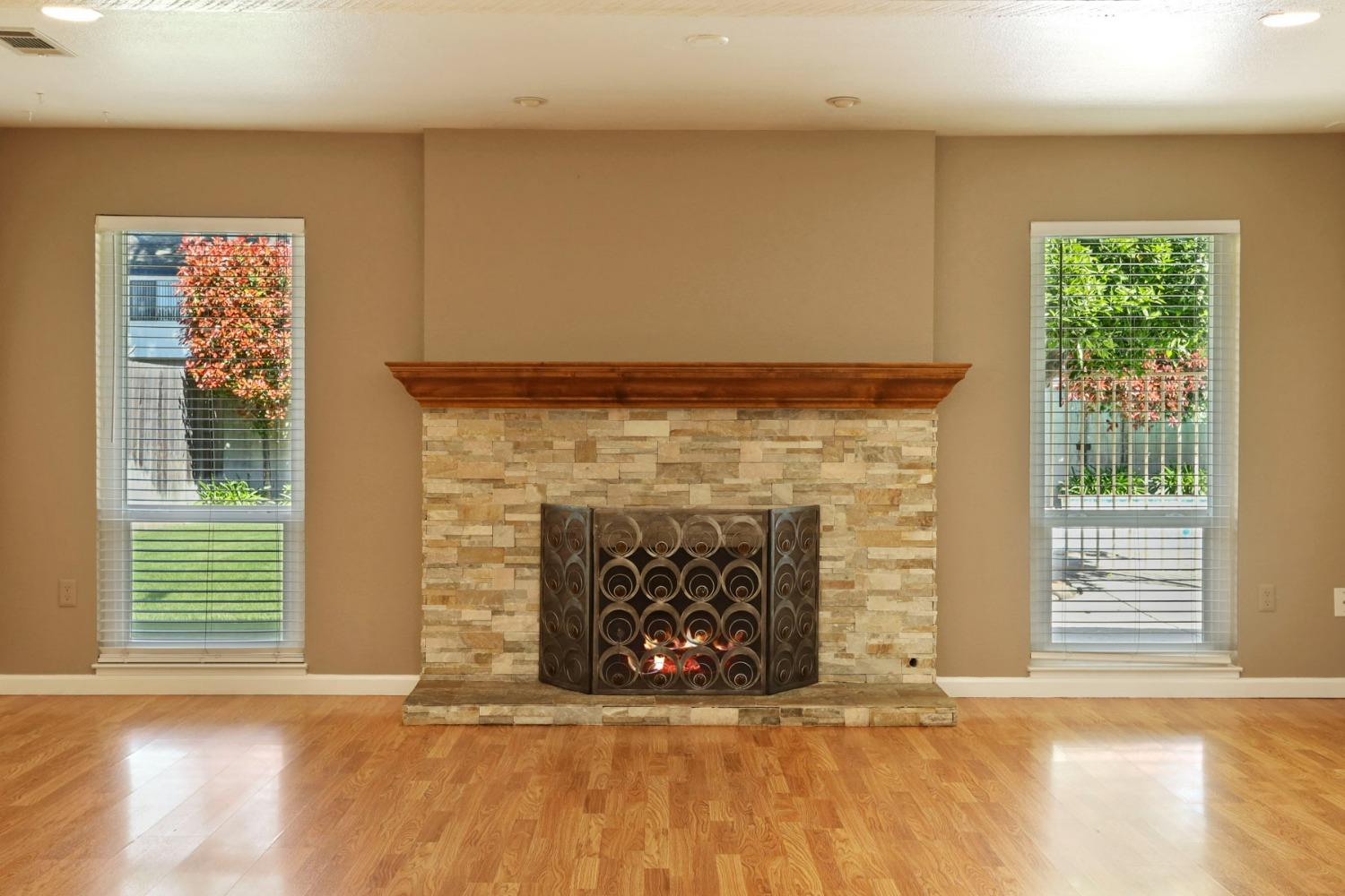 Detail Gallery Image 9 of 47 For 4520 Augustus Ct, Stockton,  CA 95207 - 3 Beds | 2 Baths