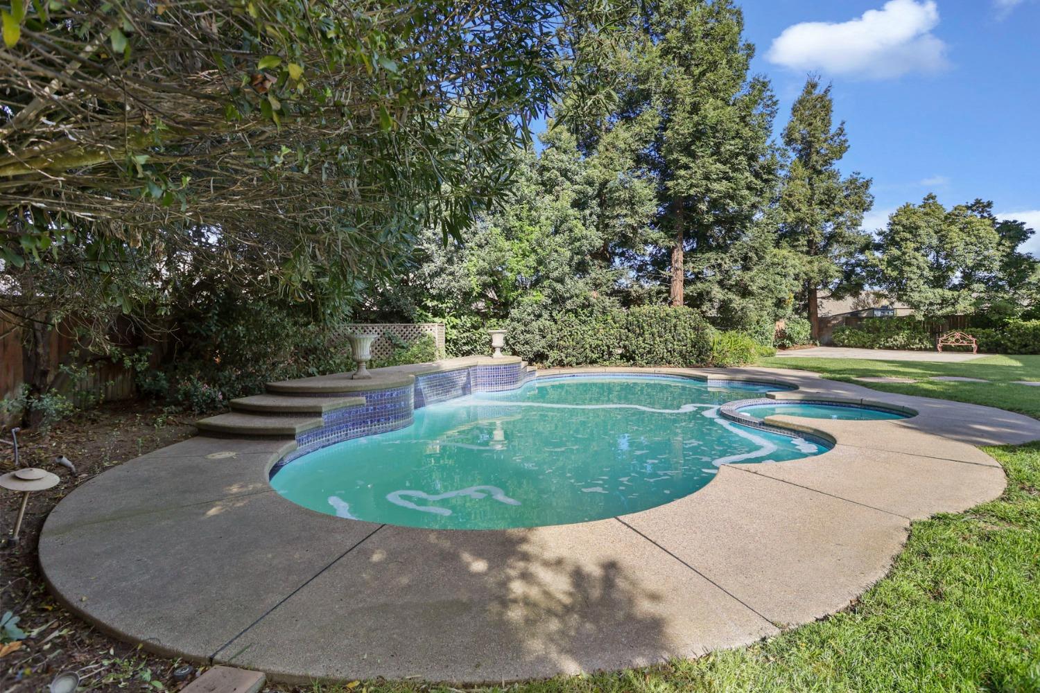 Detail Gallery Image 48 of 59 For 4322 Riverbank Ct, Stockton,  CA 95219 - 5 Beds | 3/1 Baths